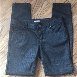 Black Lace-Like Skinny Pants